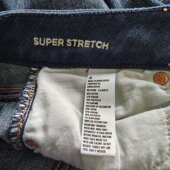 OOAK American Eagle Sz 4 Women's Hand Embroidered Flower Midi Jean Shorts - Picture 5 of 5